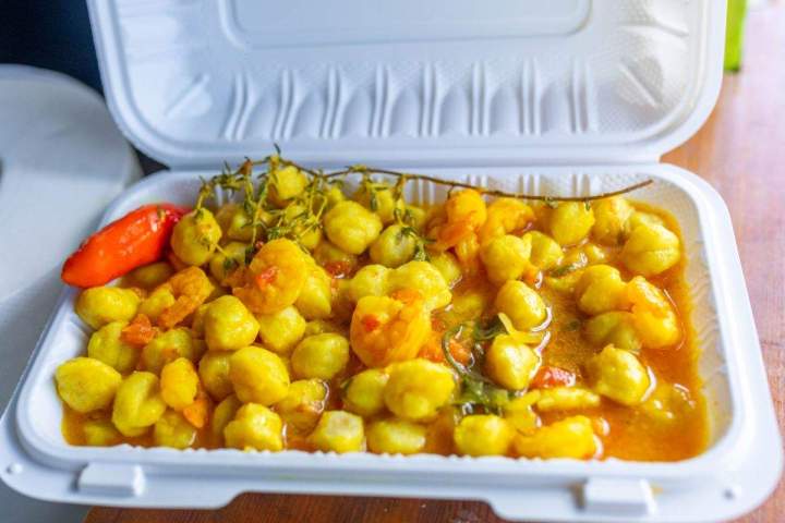 Venez apprécier une cuisine créole authentique et généreuse !